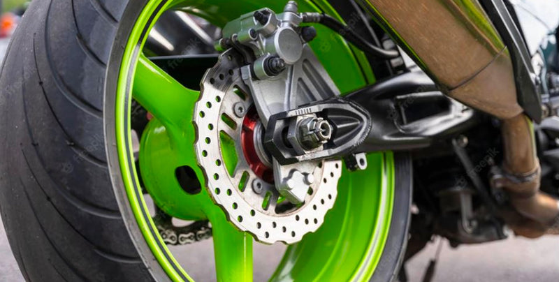 WHEN AND HOW TO USE THE REAR BRAKE