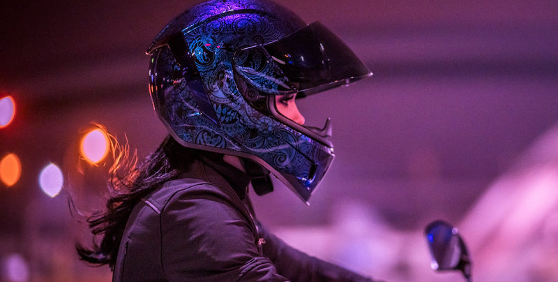 Welchen Motorradhelm sollte man für Frauen wählen?
