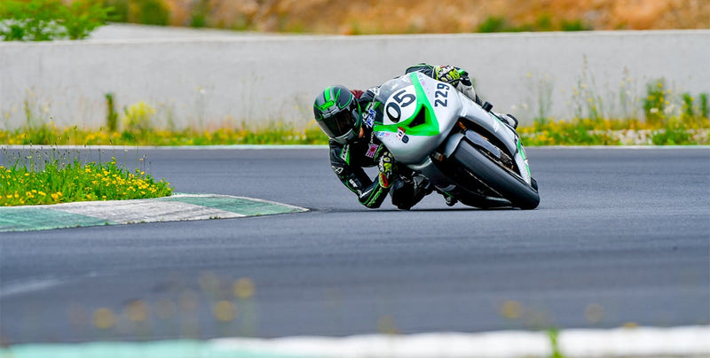 Diventa un pro delle traiettorie in moto, i consigli di Charlotte