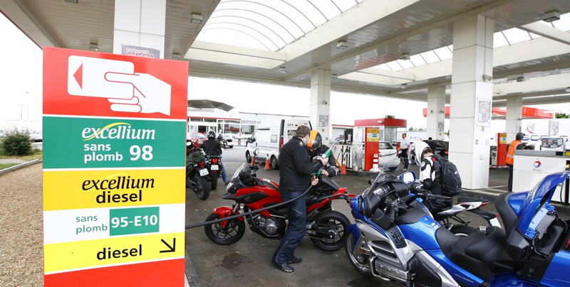 What fuel should you put in your motorcycle and how to use less?