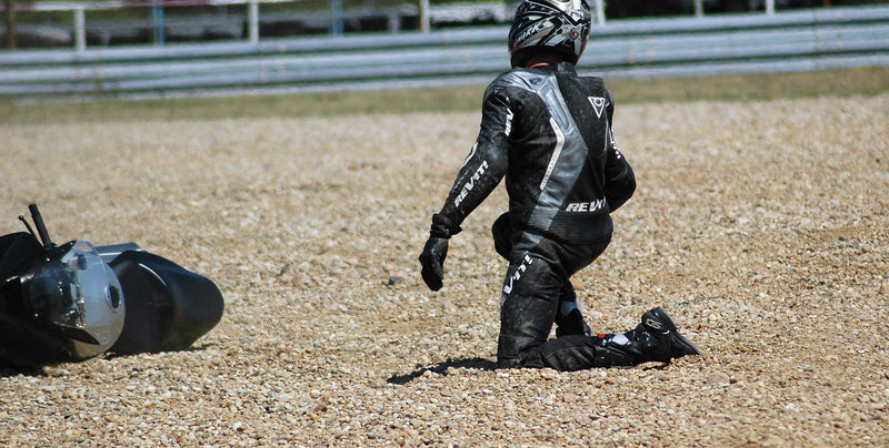 I tested my motorcycle gear during a crash at over 150 km/h