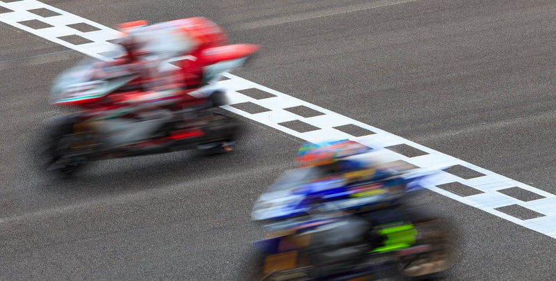 Rules for positioning and overtaking on the track