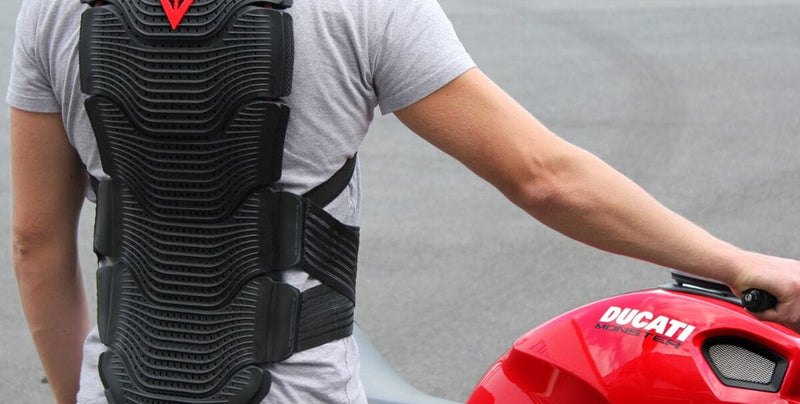 How to choose your motorcycle back protector? Complete guide