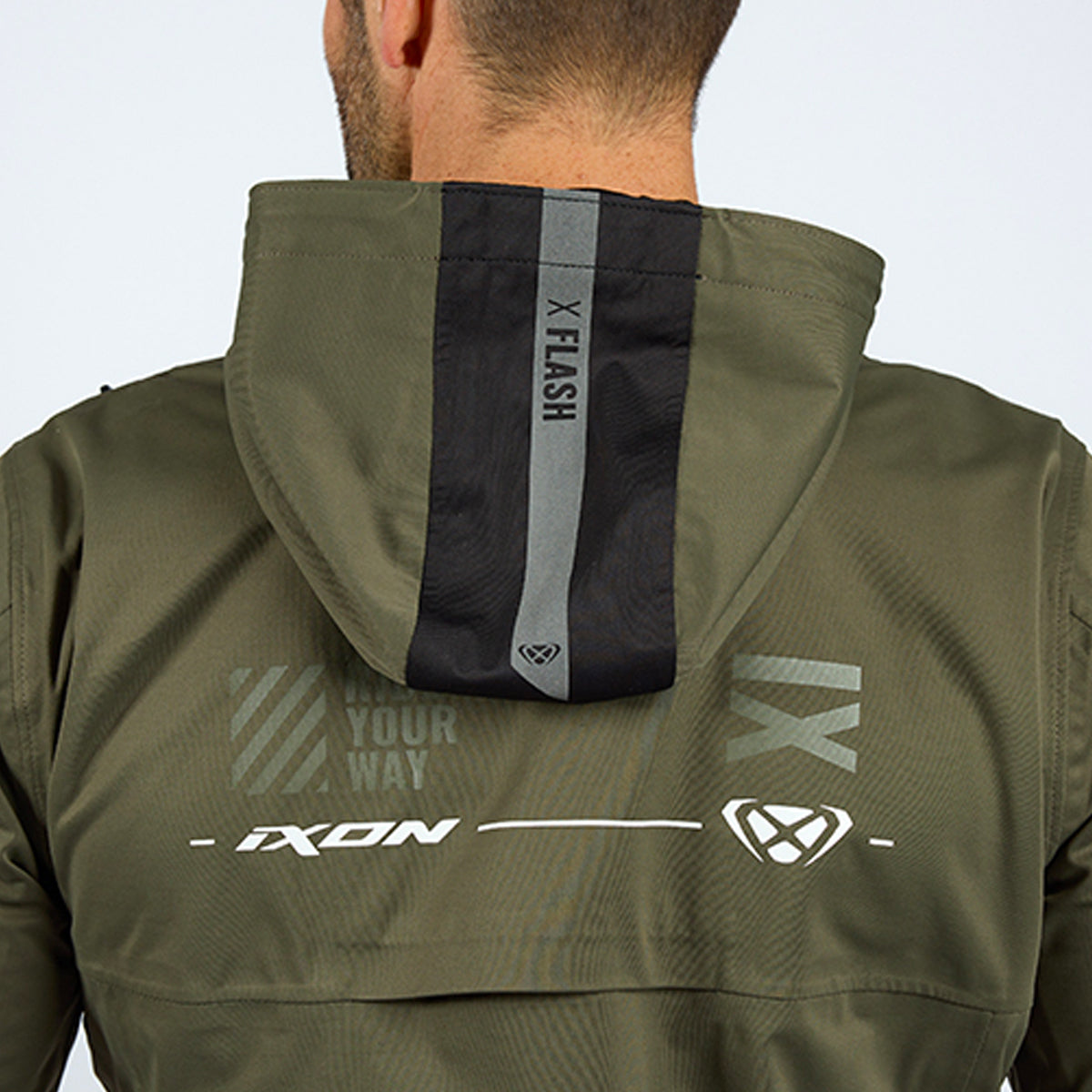 M-Quarter Khaki Black