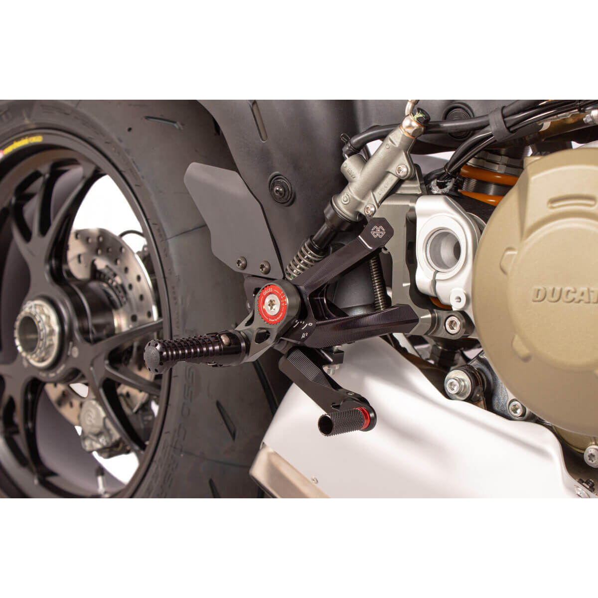Commandes reculées MUE2 Ducati Streetfighter V4 (20-21)