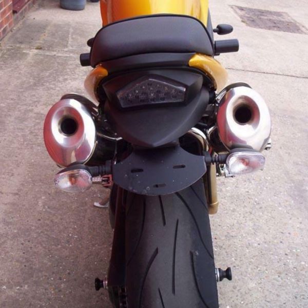 Support de plaque R&G Racing Triumph Speed Triple 1050 (05-07)