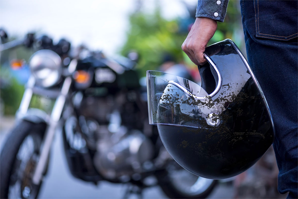 Mauvaises odeurs : 5 conseils pour un casque moto à l'haleine fraîche