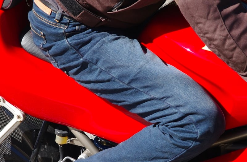 Overlap Street : Une jean moto qui mise sur l'aramide - Essai