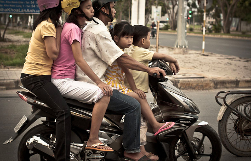 Transporter votre enfant à moto : Des chiffres qui font froid dans