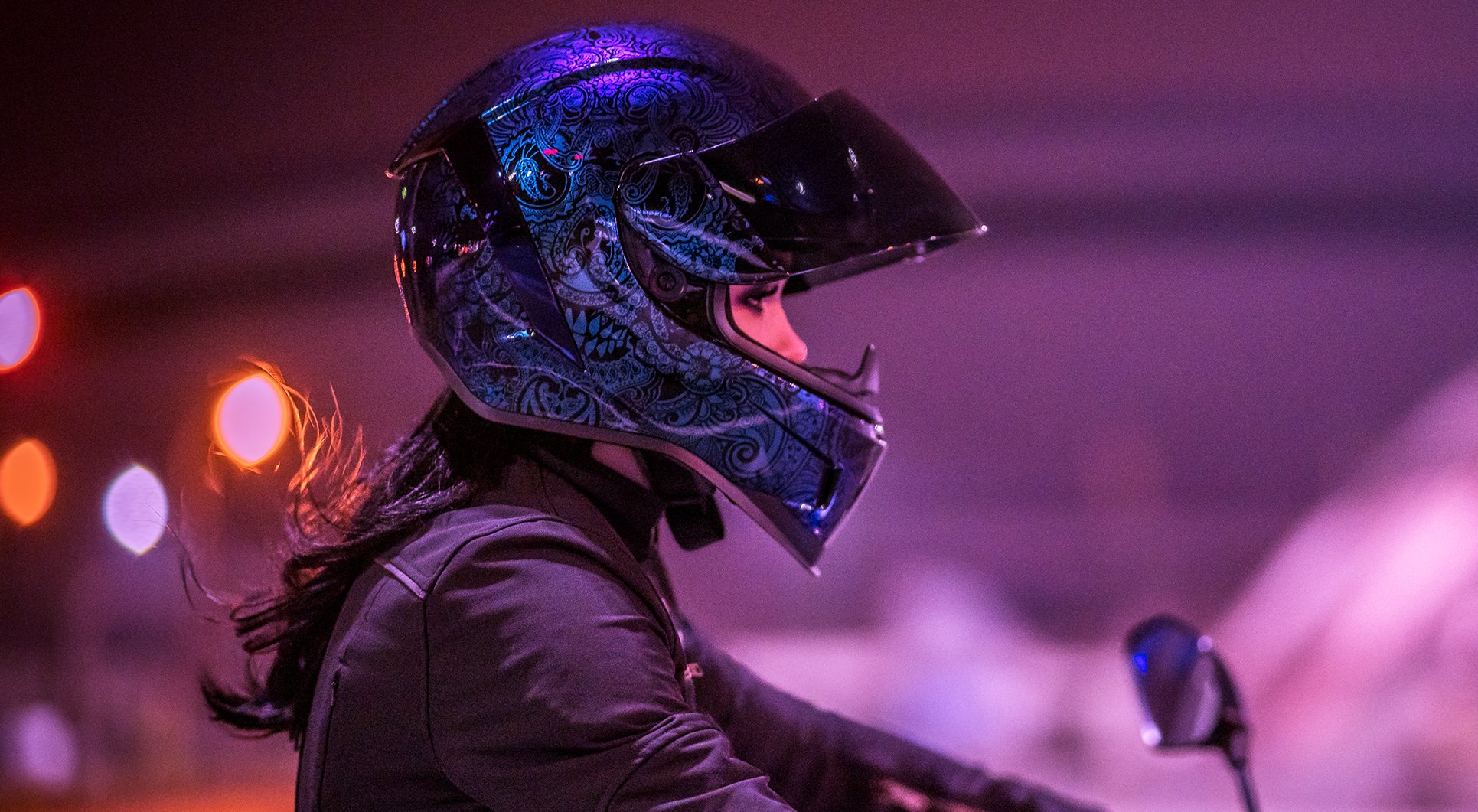 Quel casque moto pour femme choisir ? - Live Love Ride - Le blog iCasque